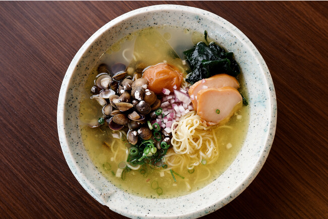 朝食ホテルが “⼆日酔いに効く”究極のラーメンを開発『⼆日酔い復活の麺神』提供開始