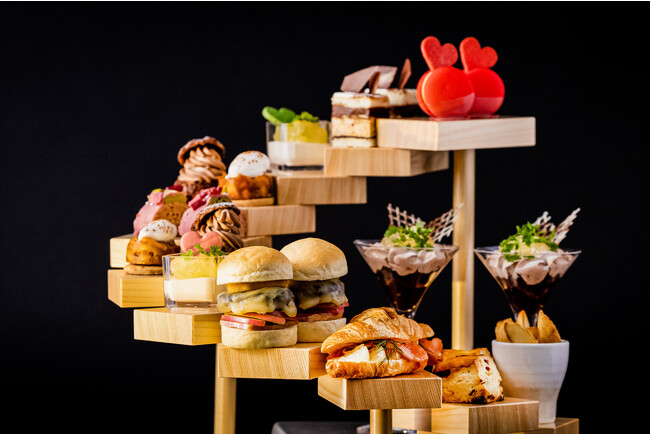 【クロスホテル大阪】5種類の異なるチョコレートを思う存分楽しむアフタヌーンティーが登場！