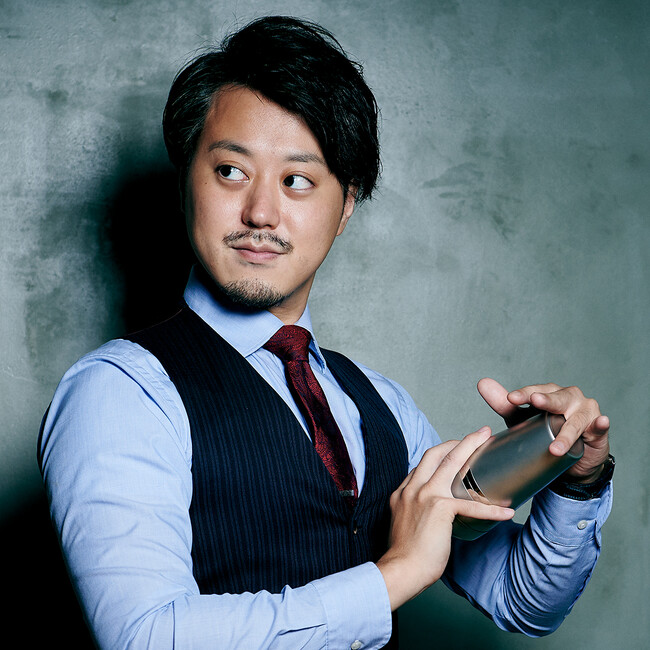 【ザ・リッツ・カールトン東京】 CAMPARI Groupブランドアンバサダー、小川尚人氏を迎え、『バーテンダー テイクオーバー』を開催