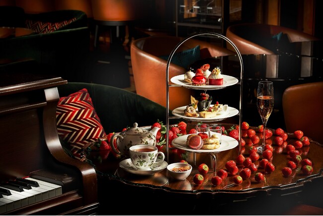 【ザ・リッツ・カールトン大阪】12月27日（水）より「ストロベリーアフタヌーンティー」を開催“ラグジュアリーなストロベリースイーツ“をテーマに気品溢れるデザートを提供