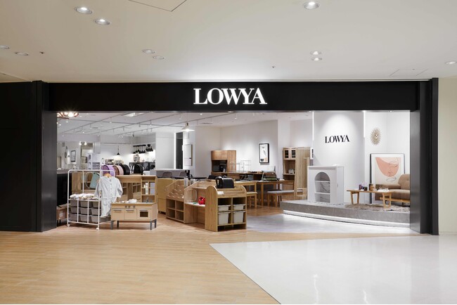 【いよいよオープン！】「LOWYAなんばパークス店」だけの“見どころ”を発表！SNSで「バズったアイテム」や、クリスマスや新生活などの「シーズン商品」が揃うコーナーが登場