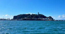 海上から眺める江ノ島 海上から眺める江ノ島