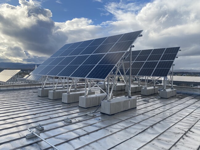 東神楽町複合施設に自家発電自家消費型太陽光発電システムを導入