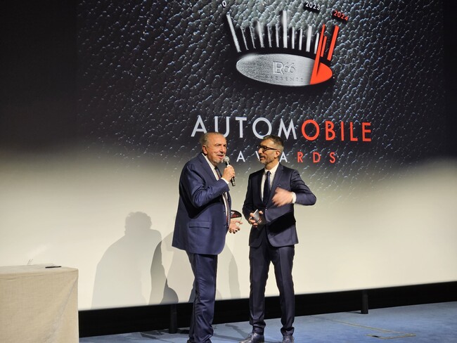 ALCANTARA(R)が2023年度オートモービル・アワードにて今年傑出した業績を残した自動車関連企業やブランドに贈られる「Coup de Coeur LR 66」を受賞