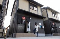 山梨・富士河口湖のグランピング施設「風林火山　勝山宿」　高速道路料金＋宿泊料金に使える宿泊商品券付プランを提供開始