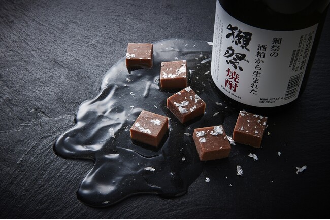 【ショコラティエ パレドオール】獺祭焼酎と獺祭梅酒をショコラに!