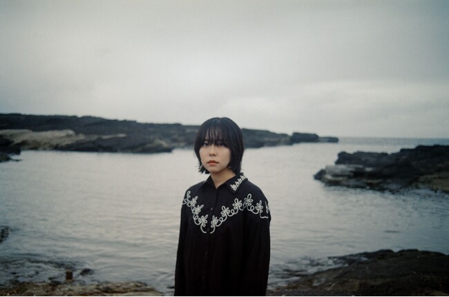 東京都を拠点に活動する19歳のシンガー・ソングライター 栢本ての 待望の1st EP 【uni】本日リリース！