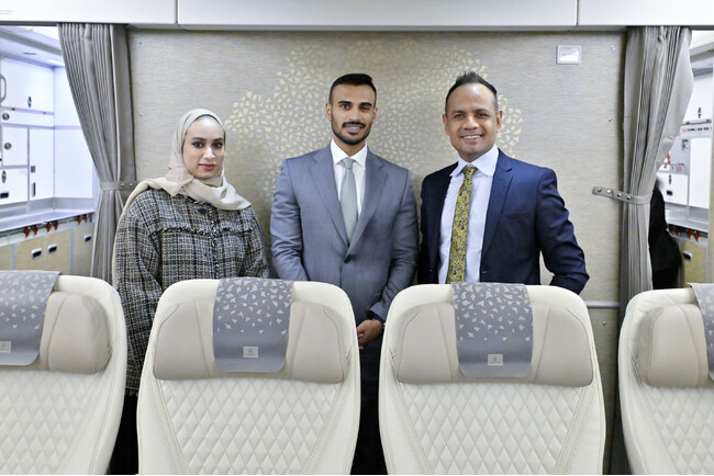 エミレーツ航空がプレミアム・エコノミークラスの成田―ドバイ線導入を記念した見学会を実施