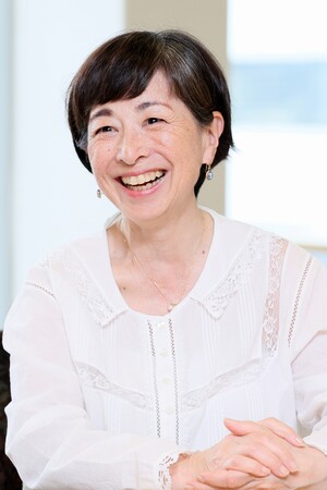 今をときめく人気作家６人による、三越デパート・アンソロジー『時ひらく』が発売！