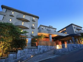 ターゲット・集客販促の見直しにより年間1億円の赤字を“90日で黒字化”(メルヴェール箱根強羅) ターゲット・集客販促の見直しにより年間1億円の赤字を“90日で黒字化”(メルヴェール箱根強羅)
