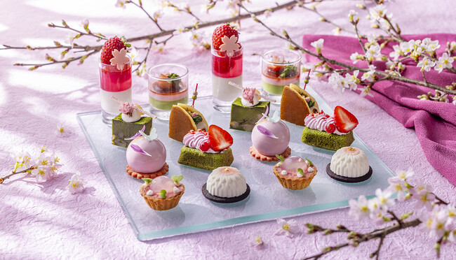 コンラッド東京、3月1日（金）より「桜ストロベリーアフタヌーンティー　春URARA（うらら）」を開催