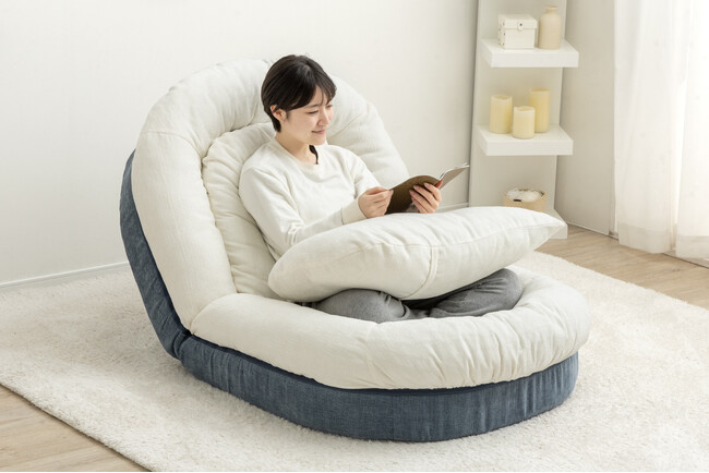 【タンスのゲン】おうちに帰れば、ヒナに転生!? 包み心地がやみつきになる“3wayソファベッド”発売