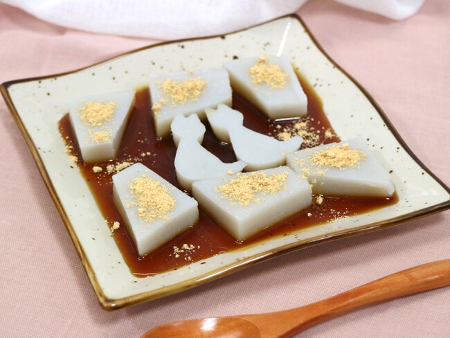 猫の日をお祝い！「猫カップくず餅」「あんみつ（猫くず餅）」「最中日和(ねこ)」を一部店舗とオンラインショップにて販売