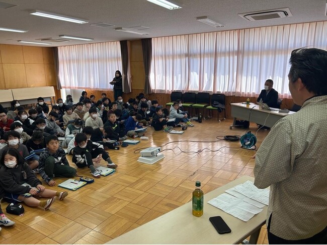 身近な海とそこに暮らす生き物や漁業について専門家から学ぶ　静岡県浜松市立舞阪小学校 「陸養プロジェクト2023」特別授業「地元の魚を大切に扱う想い」を開催