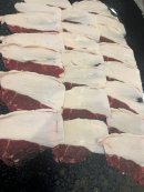 ツキノワ熊のロース肉 写真:無鹿リゾート提供 ツキノワ熊のロース肉 写真:無鹿リゾート提供