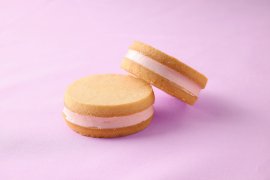 洛甘バターサンド<桜> 297円(税込) 洛甘バターサンド<桜> 297円(税込)