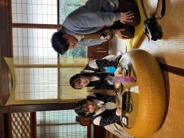 左から　甲斐心愛(STU48)・福田朱里(STU48)・田津原理音