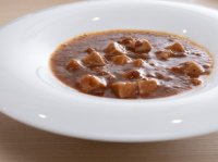 スーパーホテルが環境と健康に配慮した「大豆ミート100％四川風麻婆豆腐」を3月1日(金)より朝食ビュッフェにて提供開始