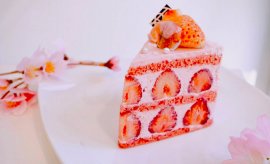 「PREMIUM 雛祭りショート」 972円(税込) 「PREMIUM 雛祭りショート」 972円(税込)