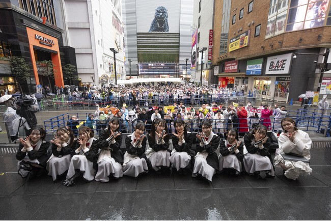 【オフィシャルレポート】高嶺のなでしこ 2月21日(水)待望のメジャーデビュー！雨と寒さを吹き飛ばす屋外リリースイベントを開催！
