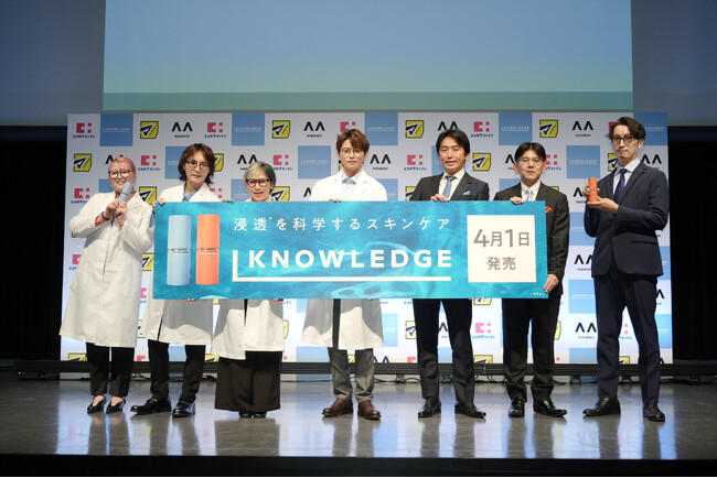 「マツキヨココカラ×マンダム 新メンズコスメブランド発表会」イベントレポート　　白洲迅さん・ぱーてぃーちゃんがいつもと一味違う“知的な”白衣姿で登場