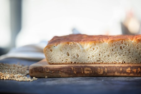 「発芽玄米フォカッチャ」　3月1日　新発売