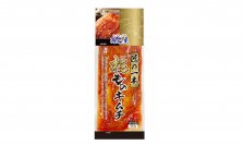白菜を2度の下漬けの後、一つ一つ手作業でヤンニョムを塗り込んだこだわりの一品「両名屋 匠の一本 技ものキムチ」を3月1日発売