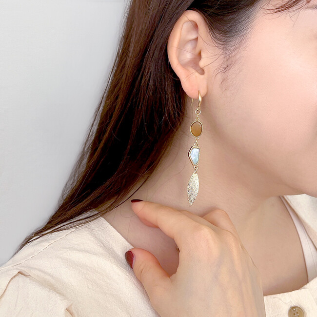 PARTS CLUB online ＜新商品掲載＞3/7(木)オンラインショップでは、シックな雰囲気が漂うおしゃれな「シェル封入パーツ」が新たに発売されました。