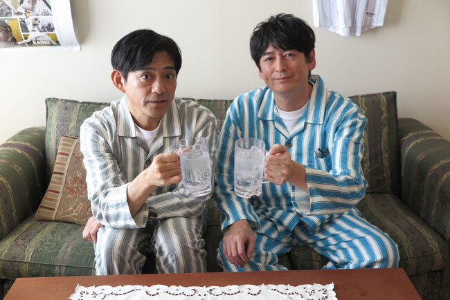 博多華丸・大吉のBS朝日初の冠番組がレギュラー化！“家呑み”でゆったりと語り…ついついボヤきます！「相席気分でこの番組を楽しんでほしい」（華丸）「2人きりでトークするのはこの番組だけ」（大吉）