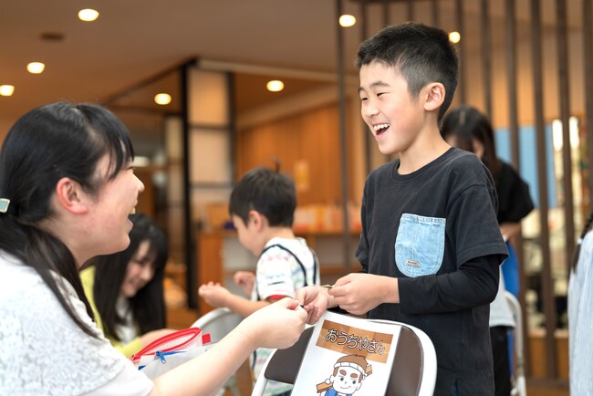 幼少期の子どもへマネー教育が活発にスクール参加問い合わせが昨年比300％