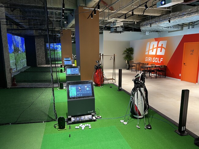 ”地域最大級!シミュレーションゴルフ練習場”「100GIRI GOLF 海浜幕張店」オープン