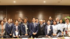 濱地厚生労働副大臣が山万グループの福祉施設で働くミャンマー人技能実習生・特定技能外国人の現場を視察されました