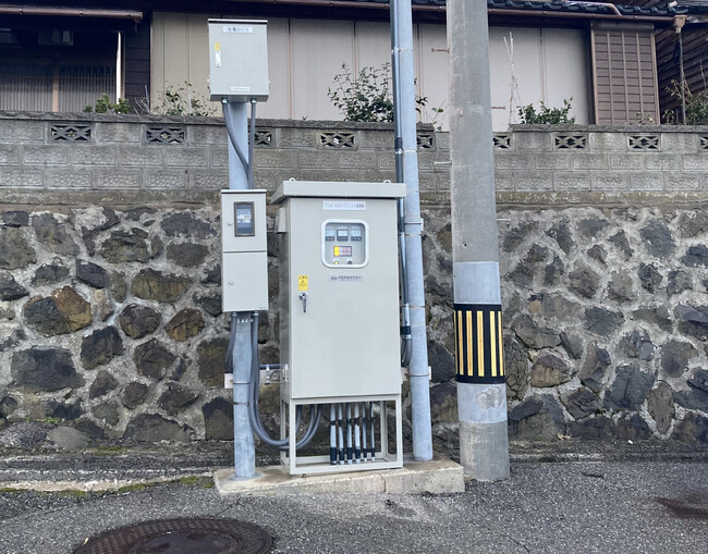令和6年能登半島地震の被害に対する支援として、停電や浸水時にも対応可能な「停電時マンホールポンプ起動支援システム」を設置