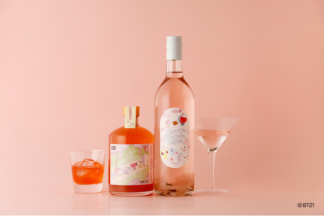 BT21とタイアップした「BT21 THE CRAFT DRINK SHOP」に限定ラベルの桜ワインと桜リキュールが登場
