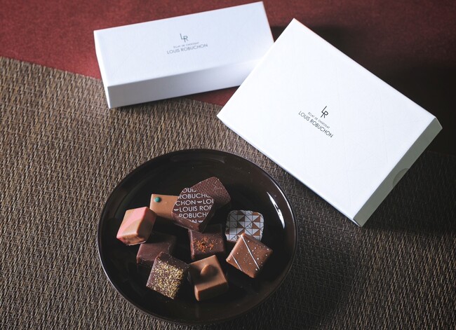 “まだ見ぬショコラを届ける”ジョエル・ロブションの子息ルイ・ロブション初のチョコレート専門店『Eclat de Chocolat Louis Robuchon』いよいよ3月30日(土)表参道にオープン