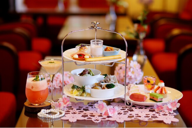 【奈良ホテル】春を感じるイタリア料理とオリジナルカクテルで心豊かなひとときを　THE BARの人気カクテル『万葉美人』も飲み放題！「春～Spring～グルメスタンド」について