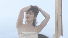 【相席食堂】女王健在…！グラビア界のレジェンド・熊田曜子が
冬の北海道で絶景露天風呂相席＆腹筋バッキバキポールダンスを披露！