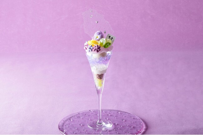 “紫陽花カラー”が美しくかわいい新作パフェに、気持ちが晴れて心ときめく！「大人のご褒美パフェ～AJISAI～」販売