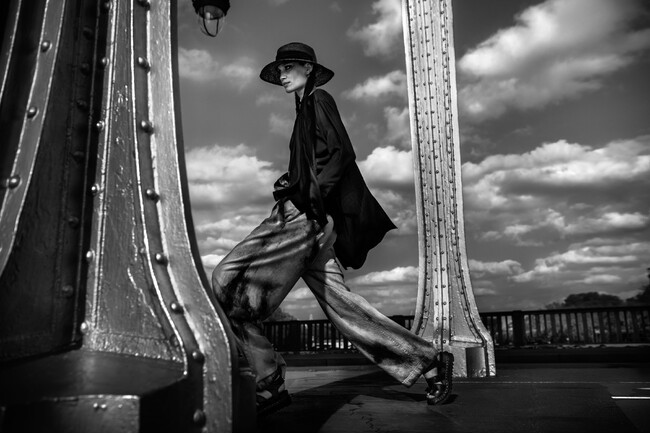 Y's、「Y's WITH PHOTOGRAPHER MAX VADUKUL」フォトインスタレーションを東京で開催