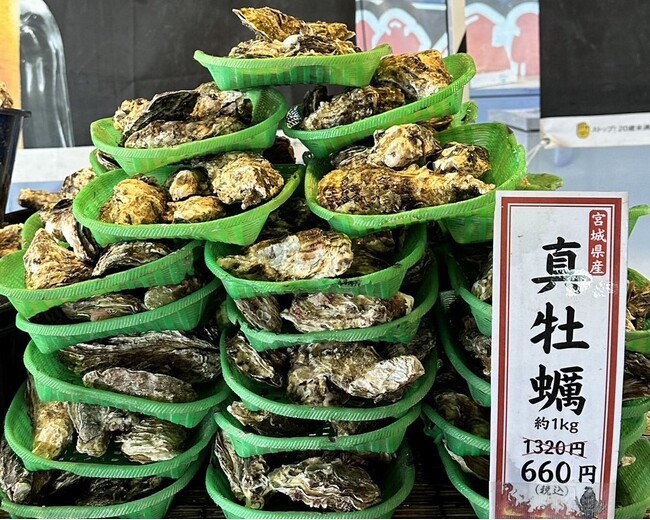 ＜栃木県足利市＞ 4/19-5/12の限定出店！約５トンの殻付き牡蠣を特価販売！旬の牡蠣を炭火で楽しむ『牡蠣奉行 アピタ足利店』