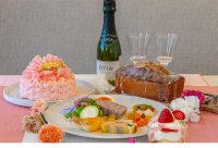 静岡・たまご専門店「TAMAGOYA」より母の日に贈るとっておきのカーネーションケーキが登場　さらにTAMAGOYAベーカリーカフェより地元野菜中心のデリ母の日オードブル 予約スタート