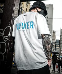ブラックストリートファッションで話題の『DIVINER（ディバイナー）』より24春夏の新作アイテムが4月11日より販売開始。