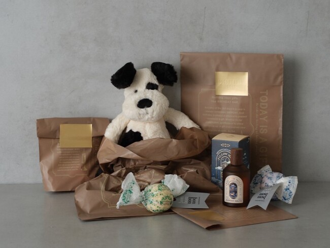 【BIRTHDAY BAR】ギフトラッピングをリニューアルしました！