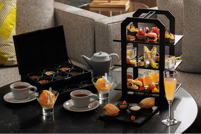 【ザ ロイヤルパークホテル アイコニック 大阪御堂筋】フレンチのセイボリーを楽しむ夏色のアフタヌーンティー