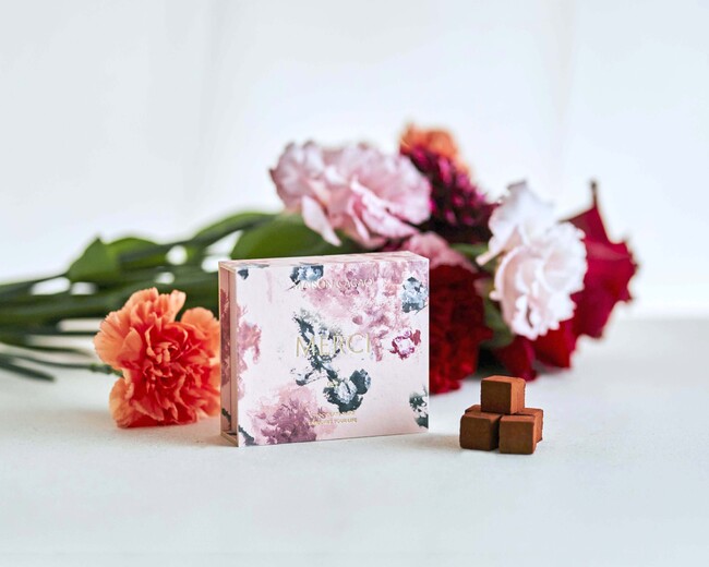 「母の日に、美味しい花束を」メゾンカカオから国産薔薇の生チョコレート「MERCI」が登場