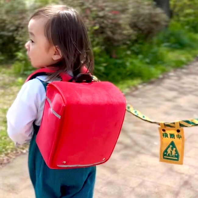 【気分は小学生】ヴィレッジヴァンガード限定！憧れのランドセル風ハーネスリュックが登場！