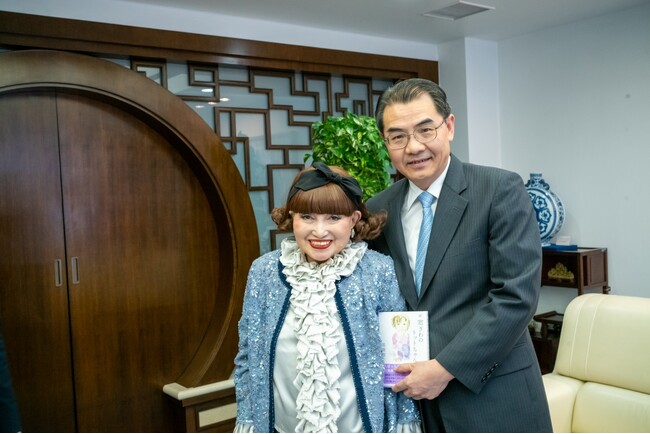 『続　窓ぎわのトットちゃん』の中国語版刊行と黒柳徹子さんの訪中が決定！ 中国の読者との交流イベントや訪問授業も行います！