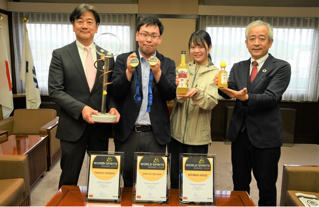 【岐阜県高山市】高山市の瓦屋が造ったリキュールが国際酒類品評会で受賞