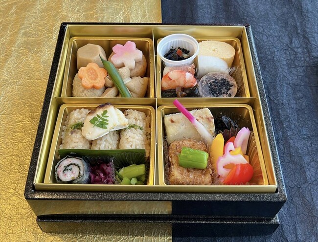 「歌舞伎座」×「榮太樓總本鋪」「山本海苔店」「にんべん」　幕間に堪能する「花舞台弁当」5月から販売開始　日本橋の老舗の味が“食”の舞台でコラボ