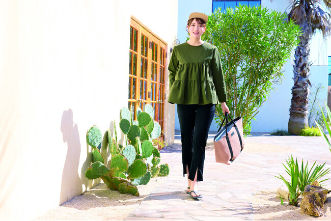 【水遊びなどのレジャーにおすすめ】 「イオン」「イオンスタイル」最大２４０店舗※１）で、水遊びに最適なラッシュTシャツやマリンシューズなど４8種類※２）を４月２６日より本格展開